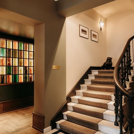 Boutique Hotel Chateau Royal Berlim Exterior foto The staircase