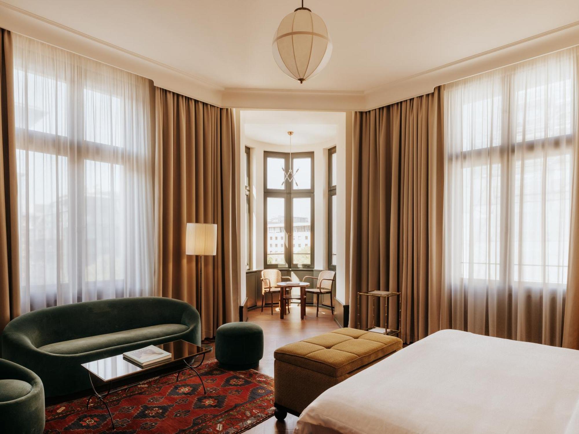 Boutique Hotel Chateau Royal Berlim Exterior foto Suite at Hotel Axelmannstein