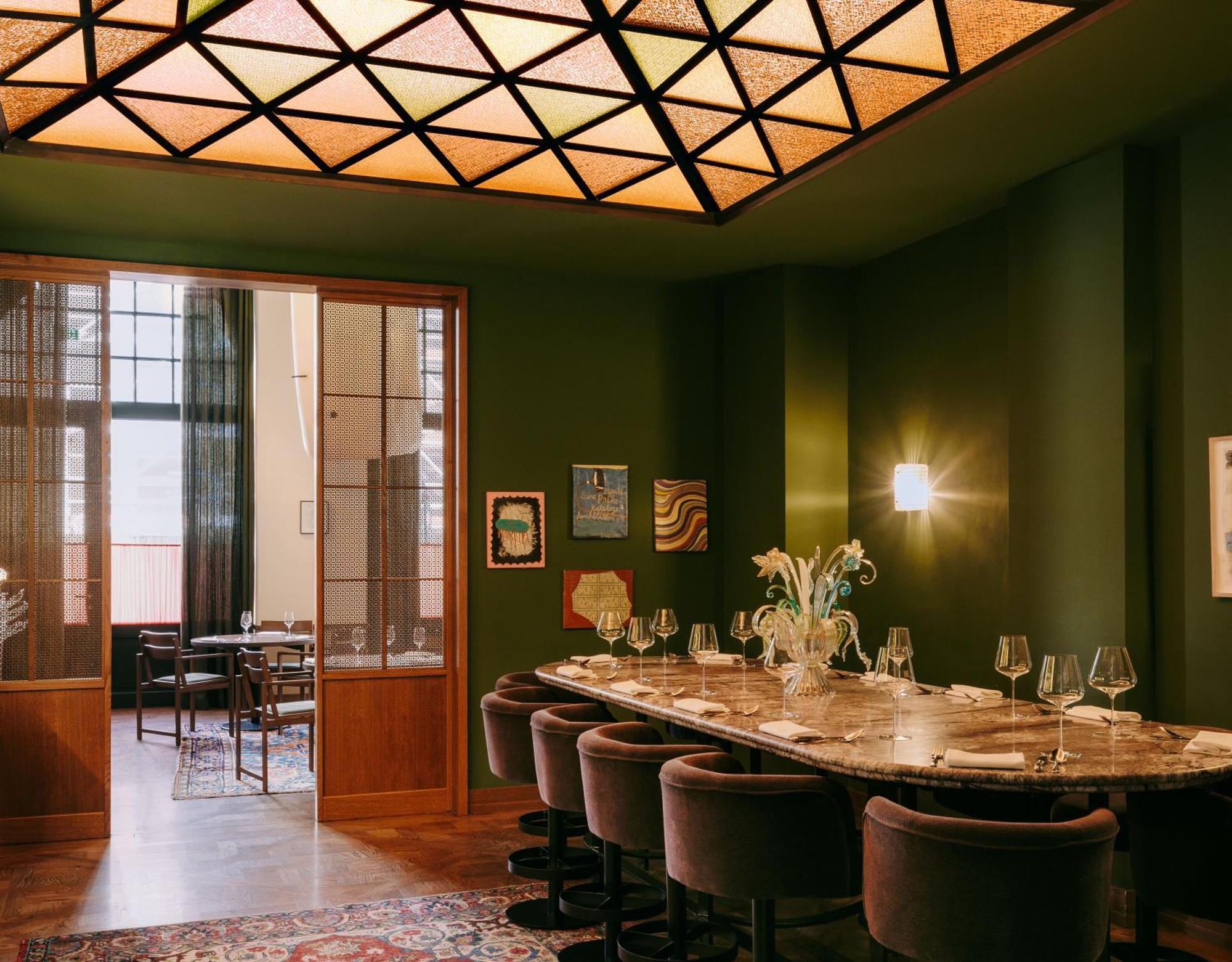 Boutique Hotel Chateau Royal Berlim Exterior foto The restaurant's interior