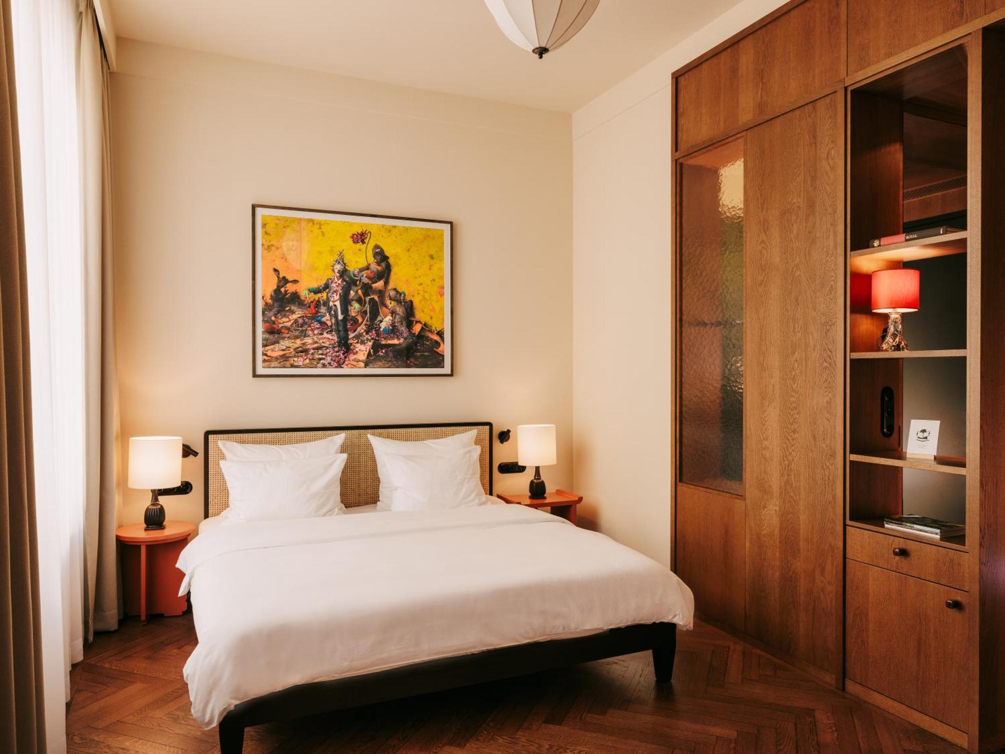 Boutique Hotel Chateau Royal Berlim Exterior foto A bedroom at the hotel